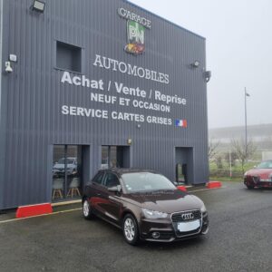 Audi A1 1.6tdi ambiente 105ch fap